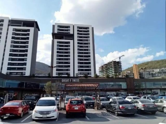 Local Comercial en Colinas de San Jeronimo en Monterrey