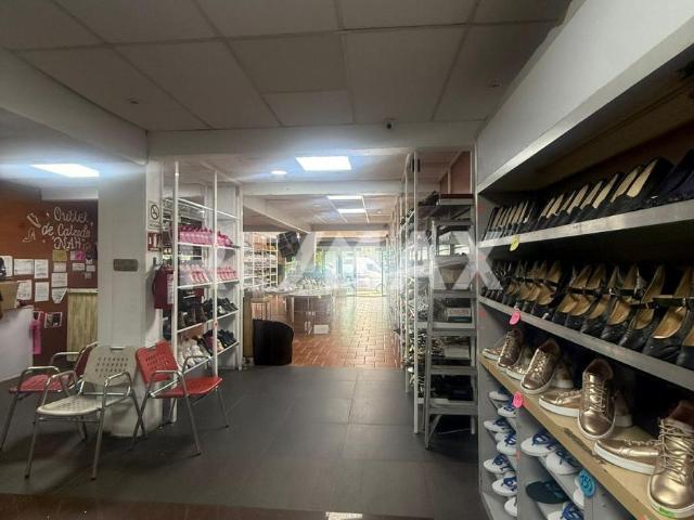 LOCAL COMERCIAL EN CENTRO URBANO