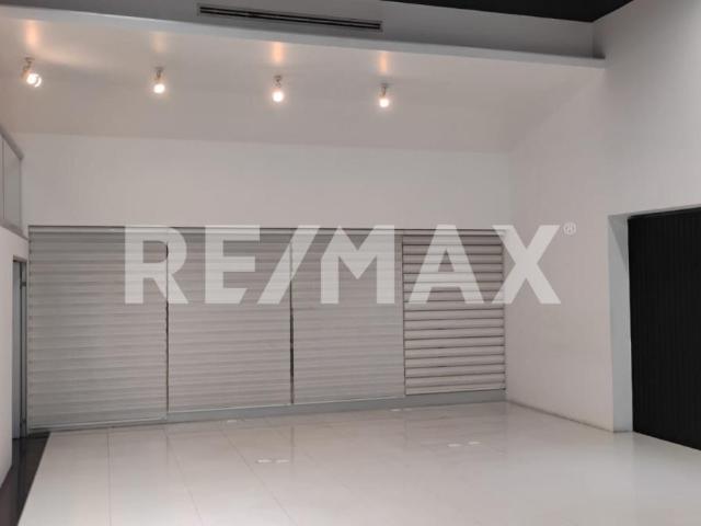 Local comercial en Cintermex, Monterrey