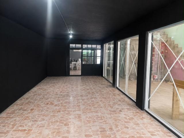 Local Comercial en Ave. De Alto Flujo Presente Cardenas