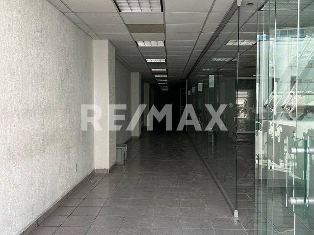 LOCAL COMERCIAL EN RENTA EN DEL VALLE NORTE