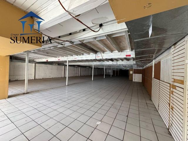 LOCAL COMERCIAL EN EL CENTRO