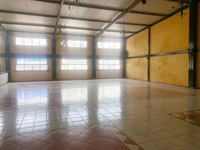 LOCAL COMERCIAL en Esquina en Naucalpan