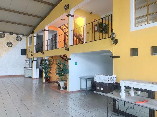 LOCAL COMERCIAL en Esquina en Naucalpan