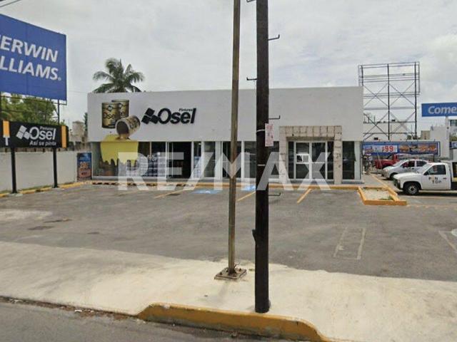 Local comercial en esquina frente a 2 av principales