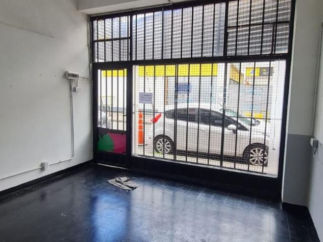 local comercial en Haedo a metros de Av. Rivadavia curva de Haedo