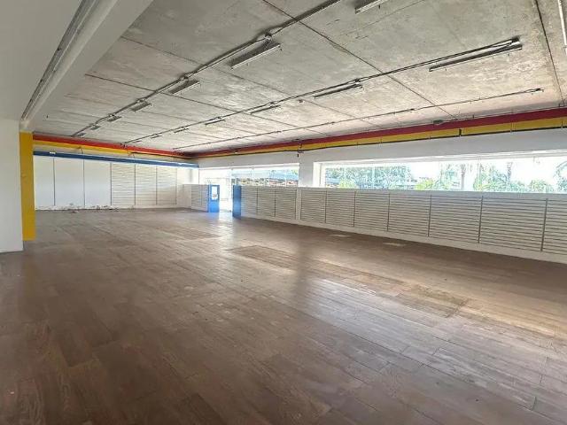 Local comercial en planta baja en renta en Victory Platz