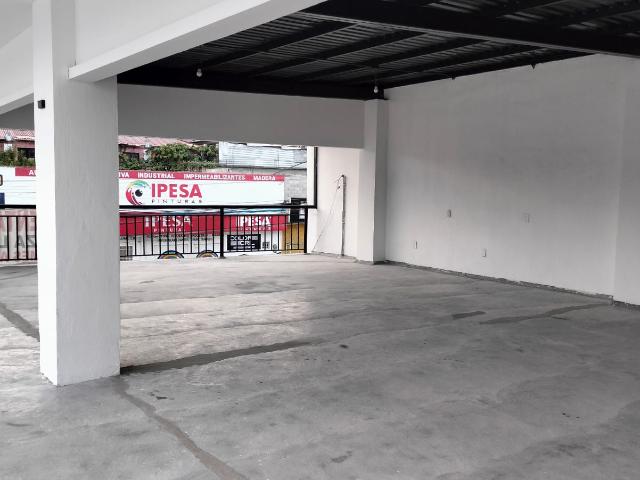 LOCAL COMERCIAL EN PLANTA EXCELENTE UBICACION