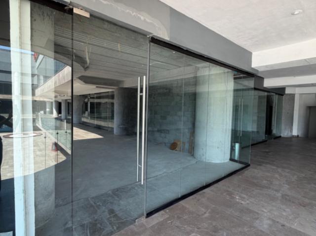 Local comercial en Plaza Alquimia