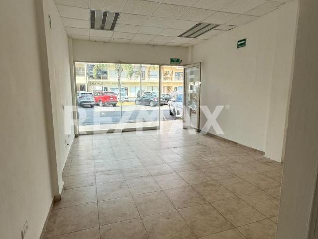 Local comercial en Plaza Sur, Carretera Nacional