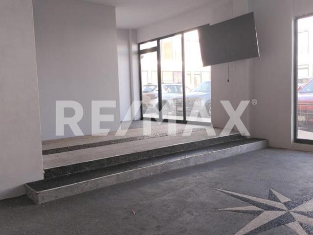 LOCAL COMERCIAL EN RENTA