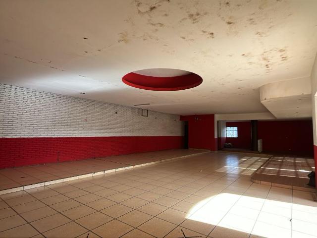 Local Comercial en renta, 300 m? sobre la Lecheria Texcoco