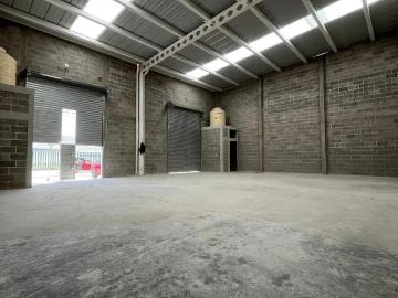 LOCAL COMERCIAL EN RENTA 357 MTRS2 DE TERRENO