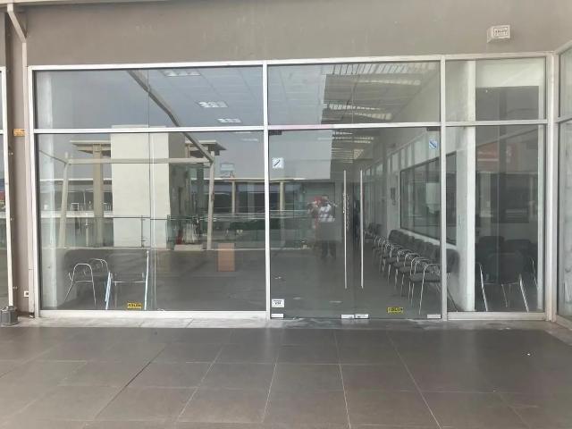 LOCAL COMERCIAL EN RENTA