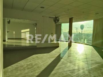 LOCAL COMERCIAL EN RENTA