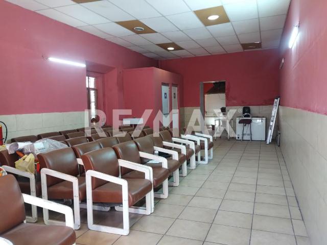 LOCAL COMERCIAL EN RENTA CALLE PATONI
