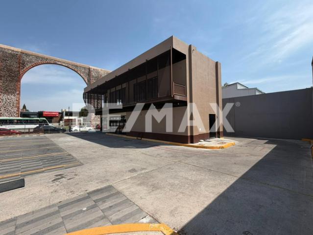 LOCAL COMERCIAL EN RENTA – CALZADA DE LOS ARCOS, QUERÉTARO