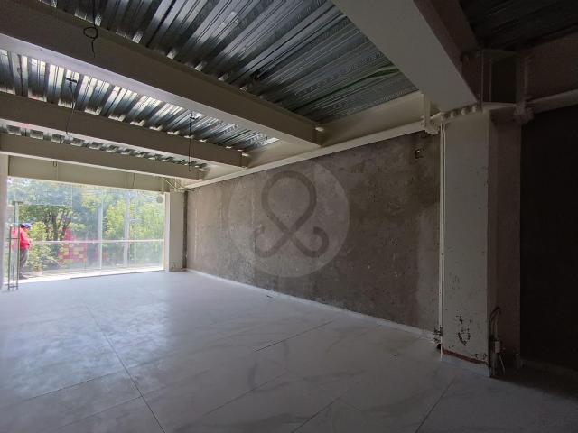 Local Comercial en Renta ? Calzada de los Jinetes ? 154 m? ? Piso 2