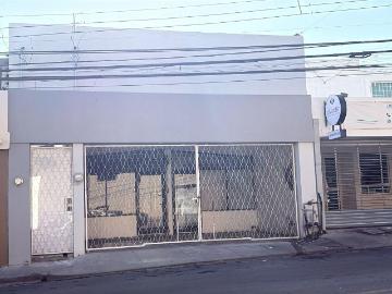 Local Comercial en Renta Cumbres 1er Sector