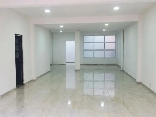 LOCAL COMERCIAL EN RENTA | AV. PLAZAS DE ARAGÓN