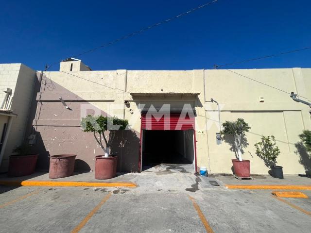 Local Comercial en Renta de 106 m2, en BLVD. Diaz Ordaz, Tijuana