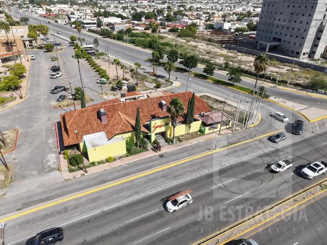 LOCAL COMERCIAL EN RENTA DE 700 M² EN ESQUINA | BLVD. V. CARRANZA, SALTILLO