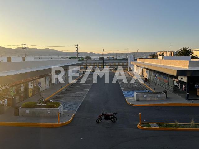 Local Comercial en Renta dentro del “Parque Industrial Querétaro” Santa Rosa Jáuregui, Querétaro