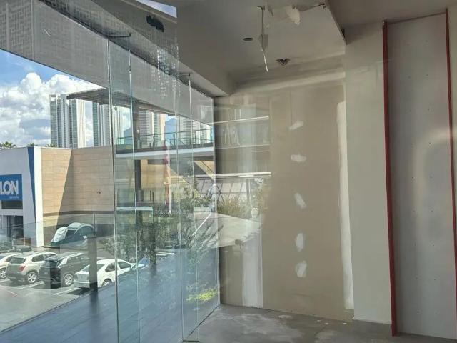 Local comercial en renta en Col. Santa Engracia en San Pedro Garza Garc?a
