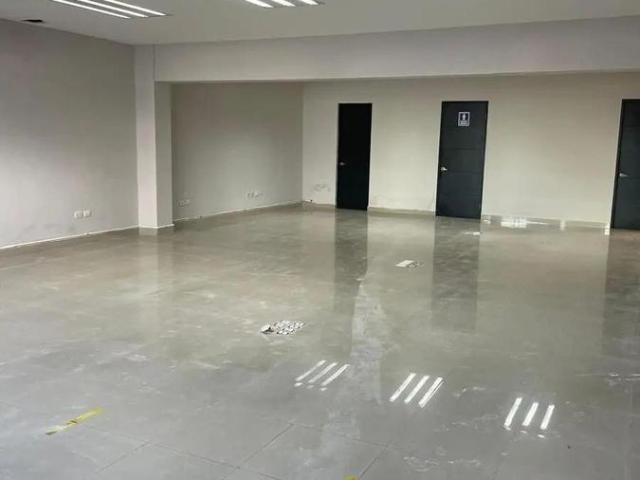 Local comercial en Renta en Contry