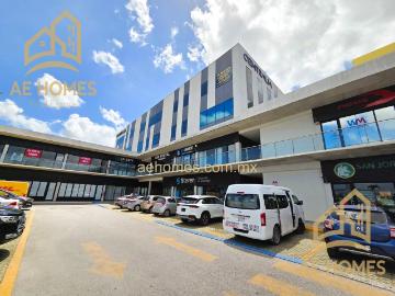 LOCAL COMERCIAL EN RENTA EN CANCUN EN PLAZA A 5 MIN DE AEROPUERTO