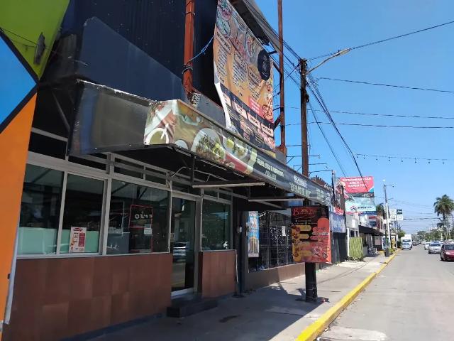 LOCAL COMERCIAL EN RENTA EN AV. 20 DE NOVIEMBRE,POZA RICA,VERACRUZ