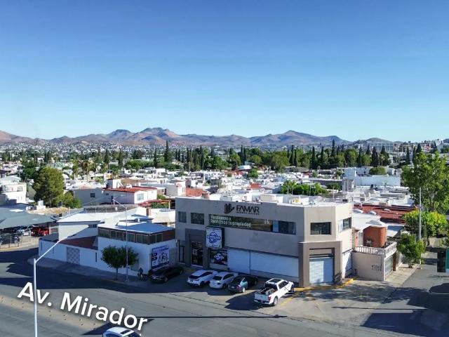 Local Comercial en Renta en Av. Mirador esquina con San Felipe, Chihuahua