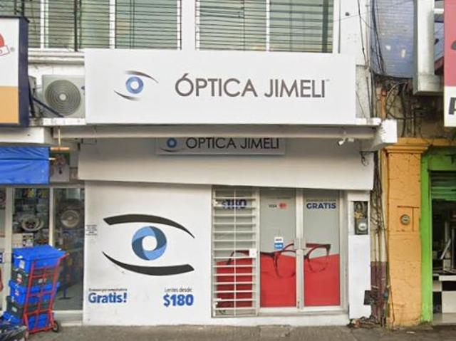 Local comercial en renta en Av. Venustiano Carranza, Colonia Centro, Coatzacoalcos, Veracruz