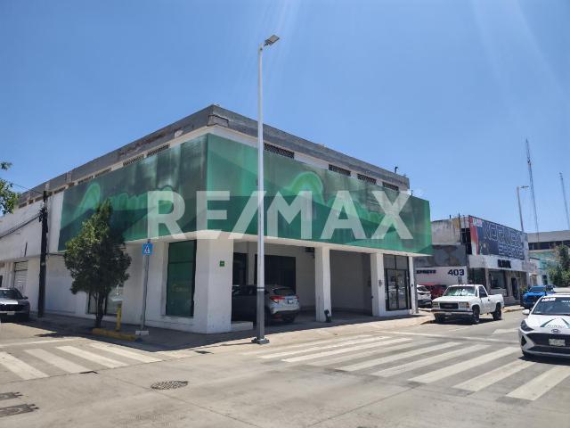 Local comercial en Renta en Ave. 20 de Noviembre Esquina con Regato