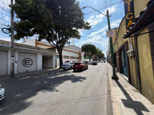Local comercial en renta en Avenida Comercial, Toluca Ubicación estratégica y accesible