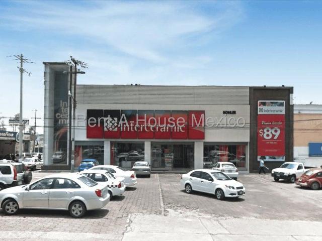 Local Comercial en Renta en Avenida Primero de mayo, Centro Urbano RU 26 470