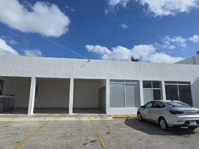 Local comercial en Renta en Gasolinera, Pedregales de Tanl?m, Merida Yucat?n