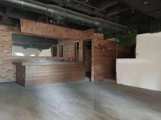 LOCAL COMERCIAL EN RENTA EN DEL VALLE