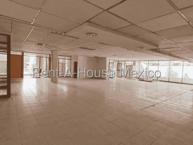 Local Comercial en Renta en Ecatepec de Morelos, Santa Maria Tulpetlac MA 26 646