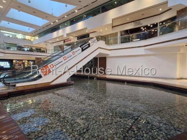 Local Comercial en Renta en Huixquilucan, Interlomas AM. 26 1910