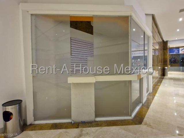 Local Comercial en Renta en Huixquilucan, Interlomas AM. 26 1912