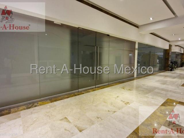 Local Comercial en Renta en Huixquilucan, Interlomas AM. 27 63