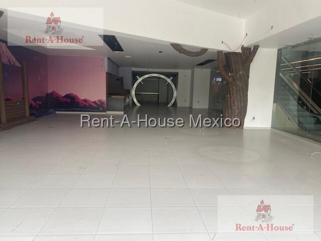 Local Comercial en Renta en Los Girasoles 26 412