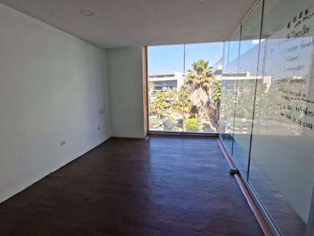 LOCAL COMERCIAL EN RENTA EN SONATA