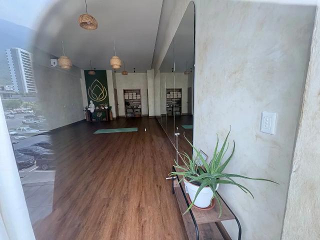 LOCAL COMERCIAL EN RENTA EN SAN JERÓNIMO