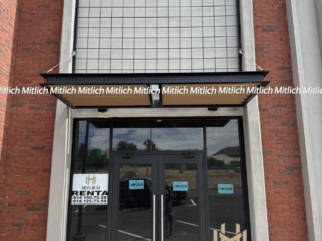 LOCAL COMERCIAL EN RENTA EN PLAZA COMERCIAL $23,000