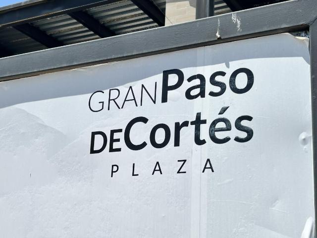 Local Comercial en Renta en Plaza Gran Paso de Cortés, San Pedro Cholula Esta en Planta Baja Loc 14