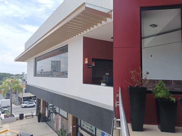 Local comercial en renta en plaza Rondinella