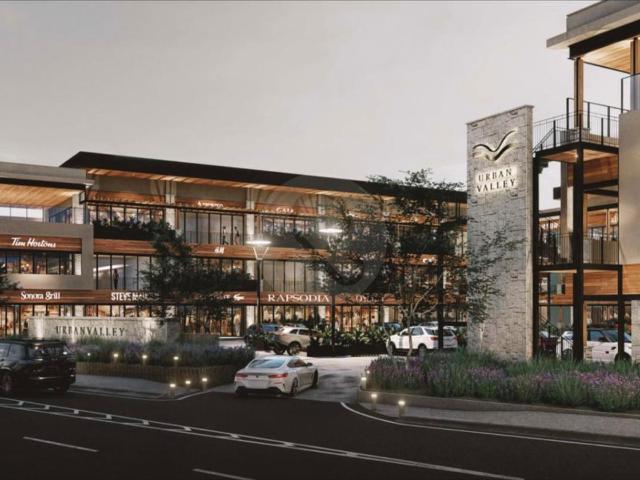 Local comercial en renta en Urban Valley, planta baja, 90.76 m2 sobre Fray Jun?pero Serra
