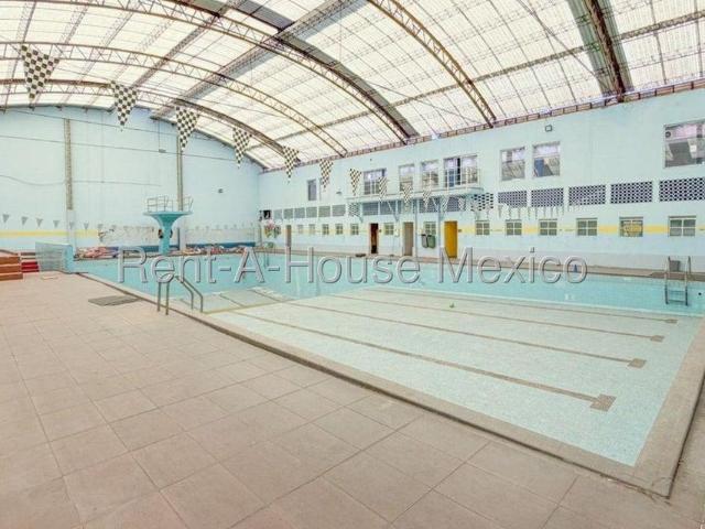 Local Comercial en Renta en Vasco de Quiroga 26 2605